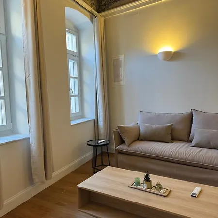 Aura Syros - Semeli *