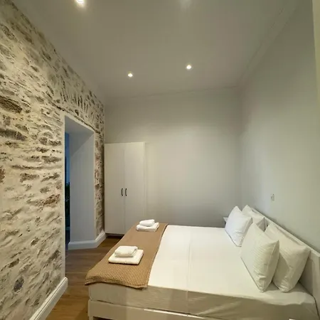 Aura Syros - Semeli *